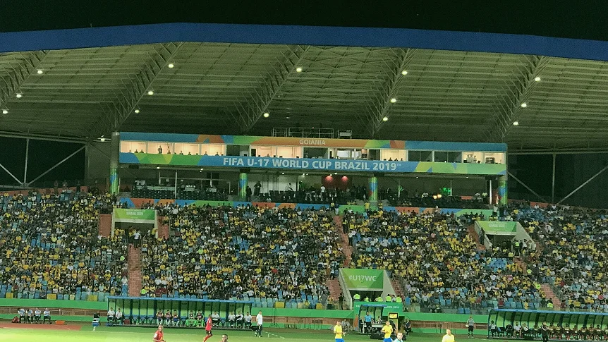 乐鱼网页版登录入口前线 积分榜怎么读：净胜球、相互战绩与赛程余量·档案室胶片
